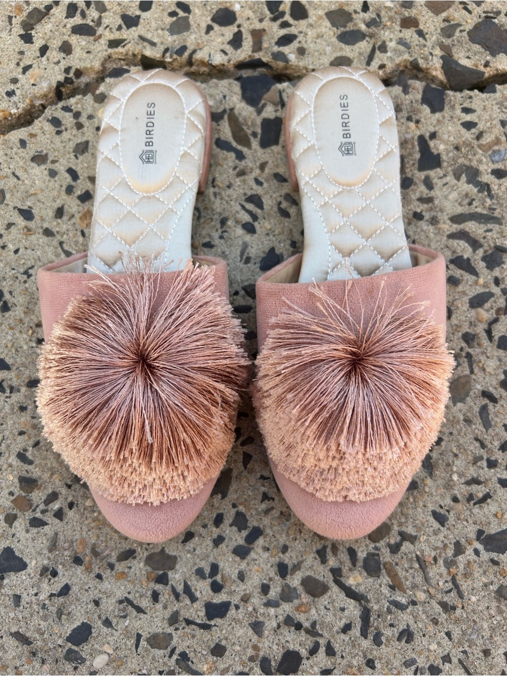 Birdies The Songbird Mule Blush Pink Pom Pom Slides in Size 6 Like New